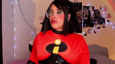 Willow                      Hours 12pm to 630pm Colombian time FRIDAY AND SUNDAY FREE DAYS online show from October 30, 2025, 5:35 pm