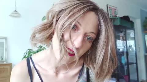 Snapshot of pokusss chatting on October 3, 2025, 12:46 pm pokusss online show from October 3, 2025, 12:46 pm