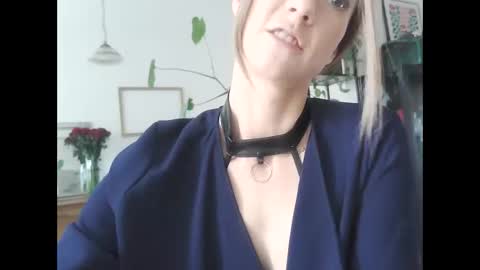 Snapshot of pokusss chatting on October 15, 2025, 9:20 am pokusss online show from October 15, 2025, 9:20 am