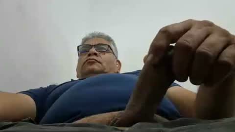 poli online show from November 5, 2025, 3:39 am