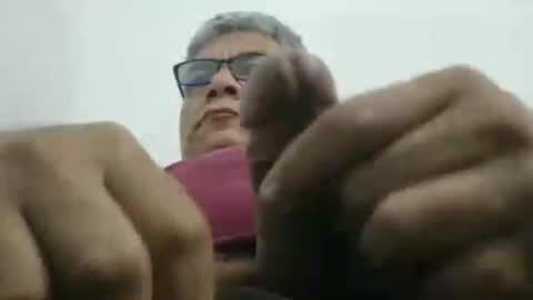 poli online show from November 18, 2025, 1:26 pm