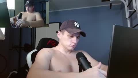 Snapshot of poliglotjoe2 chatting on January 8, 2026, 3:03 pm Poliglotjoe2 online show from January 8, 2026, 3:03 pm