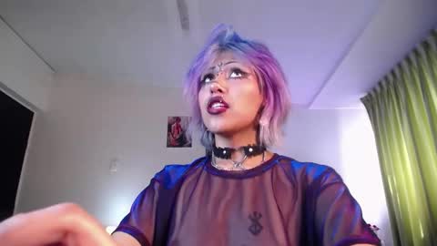 Snapshot of polilla_10_ chatting on December 18, 2024, 3:33 pm Poli online show from December 18, 2024, 3:33 pm
