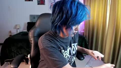 Snapshot of polilla_10_ chatting on February 26, 2025, 2:36 pm Poli online show from February 26, 2025, 2:36 pm