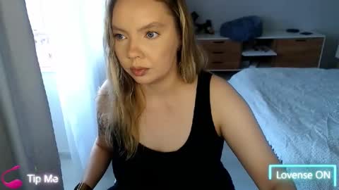 PolinaJones online show from May 15, 2026, 2:57 pm