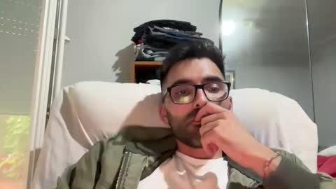 pollabeta online show from October 26, 2025, 11:49 am