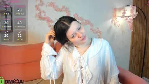 Polly online show from September 18, 2025, 12:12 am