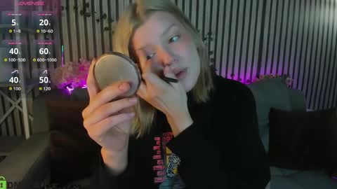 Polly online show from May 29, 2026, 1:14 am