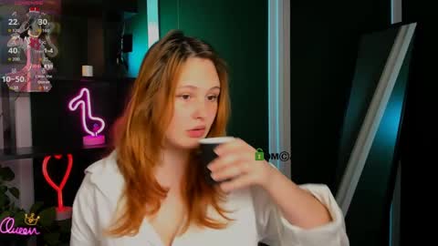 Snapshot of polly_cute1 chatting on April 22, 2026, 7:04 pm polly_cute1 online show from April 22, 2026, 7:04 pm