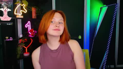 Snapshot of polly_cute1 chatting on May 15, 2026, 6:37 pm polly_cute1 online show from May 15, 2026, 6:37 pm