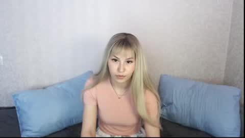 Polly online show from May 15, 2026, 2:18 am