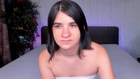 Polly online show from September 10, 2025, 6:02 am