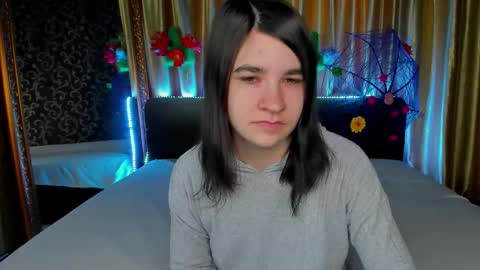 Polly online show from March 9, 2026, 7:12 am