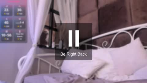 Polly online show from November 8, 2025, 9:02 pm