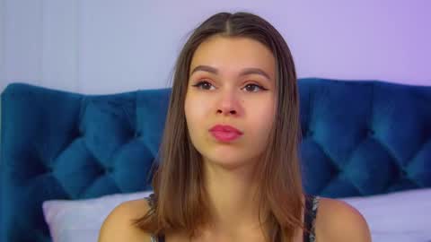 Polly online show from February 3, 2026, 6:11 am