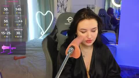 pollyshmidt online show from March 3, 2025, 8:54 pm