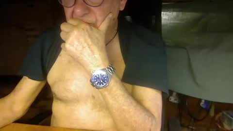 Snapshot of pomme1949 chatting on March 12, 2025, 8:19 am pomme1949 online show from March 12, 2025, 8:19 am