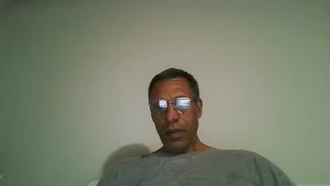 Snapshot of poolguy2496 chatting on October 26, 2025, 9:15 am poolguy2496 online show from October 26, 2025, 9:15 am