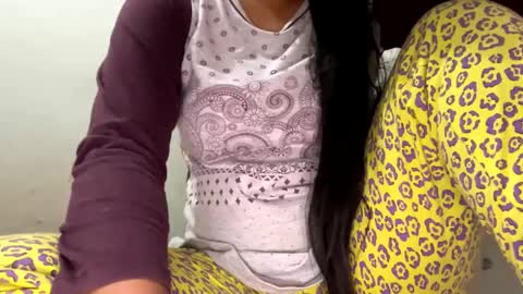 Snapshot of poonam_20 chatting on March 11, 2025, 3:59 am poonam_20 online show from March 11, 2025, 3:59 am