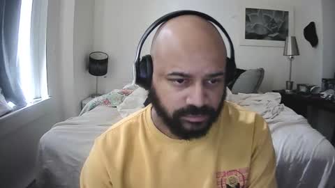 popfizzt online show from October 15, 2025, 2:39 pm