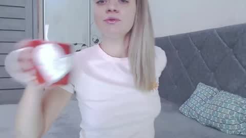 popkornmolli online show from February 5, 2025, 9:15 am