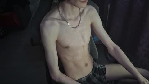 Snapshot of popoul_couple chatting on April 21, 2026, 12:45 am popoul_couple online show from April 21, 2026, 12:45 am