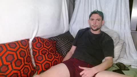 Snapshot of poppunk4life chatting on January 23, 2025, 12:19 pm Kyle online show from January 23, 2025, 12:19 pm