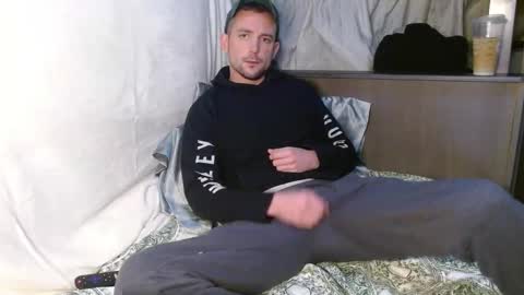 Snapshot of poppunk4life chatting on February 22, 2025, 11:13 pm Kyle online show from February 22, 2025, 11:13 pm