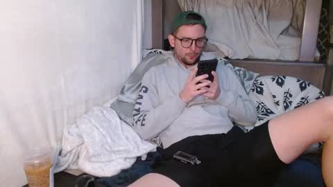 Snapshot of poppunk4life chatting on March 12, 2025, 12:36 pm Kyle online show from March 12, 2025, 12:36 pm