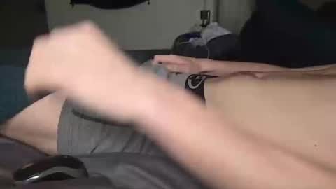 Snapshot of poppunk4life chatting on November 14, 2025, 2:10 am Kyle online show from November 14, 2025, 2:10 am