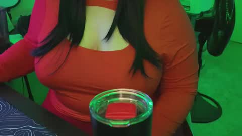 Snapshot of poppyluvzyou chatting on May 1, 2026, 5:45 am poppyluvzyou online show from May 1, 2026, 5:45 am