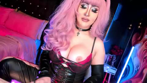 Goddess Lily online show from September 19, 2025, 7:10 am