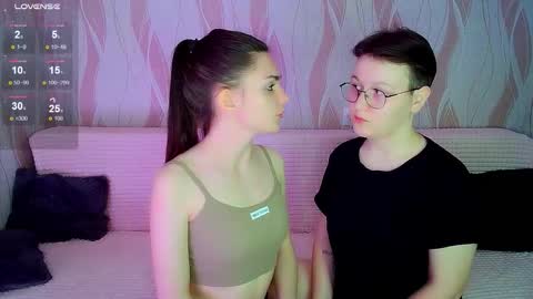 Ana and Tati online show from October 16, 2025, 9:49 pm