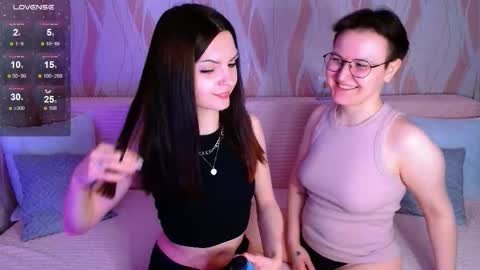 Snapshot of pornostendup chatting on March 7, 2026, 1:41 pm Ana and Tati online show from March 7, 2026, 1:41 pm