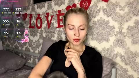  HERES SILVIA AND OlIVIA  WELCOME EVERYONE LOVENSE DOMI REACT TO YOUR TIPS LETS MAKE A GREAT SHOW TOGETHER  online show from September 19, 2025, 6:37 am