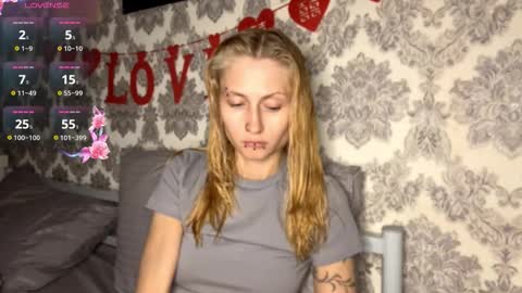  HERES SILVIA AND OlIVIA  WELCOME EVERYONE LOVENSE DOMI REACT TO YOUR TIPS LETS MAKE A GREAT SHOW TOGETHER  online show from October 11, 2025, 3:21 pm