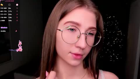 Elizabeth online show from December 13, 2025, 7:53 pm