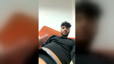 portugues_malvadao2 online show from April 11, 2026, 3:00 am