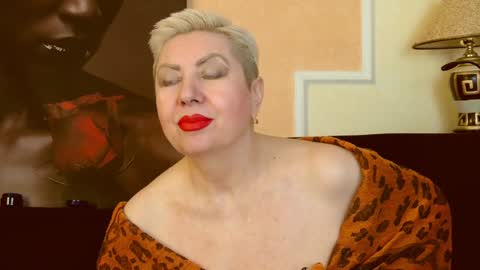 Snapshot of posh_lady chatting on January 3, 2025, 9:47 pm LADY POSH online show from January 3, 2025, 9:47 pm