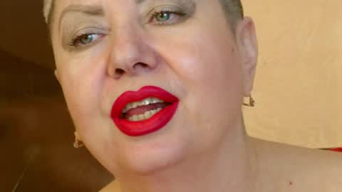 Snapshot of posh_lady chatting on January 15, 2025, 2:06 am LADY POSH online show from January 15, 2025, 2:06 am