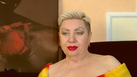 Snapshot of posh_lady chatting on January 16, 2025, 1:27 am LADY POSH online show from January 16, 2025, 1:27 am