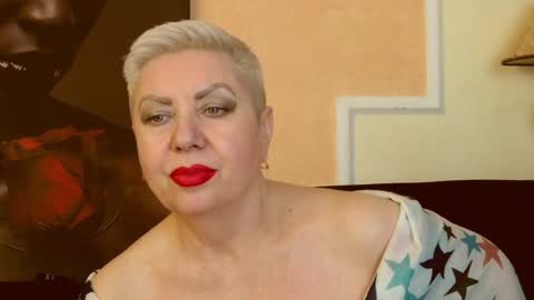 Snapshot of posh_lady chatting on February 7, 2025, 3:01 am LADY POSH online show from February 7, 2025, 3:01 am