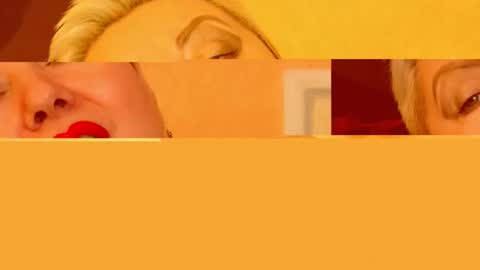 Snapshot of posh_lady chatting on February 14, 2025, 10:04 pm LADY POSH online show from February 14, 2025, 10:04 pm