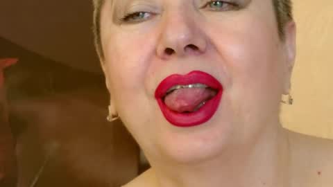 Snapshot of posh_lady chatting on February 26, 2025, 9:48 pm LADY POSH online show from February 26, 2025, 9:48 pm