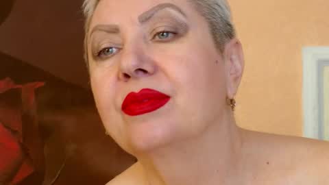 Snapshot of posh_lady chatting on September 16, 2025, 8:54 pm LADY POSH online show from September 16, 2025, 8:54 pm