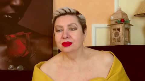 Snapshot of posh_lady chatting on February 27, 2026, 8:20 pm LADY POSH online show from February 27, 2026, 8:20 pm