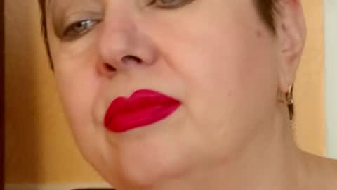 Snapshot of posh_lady chatting on June 18, 2026, 9:41 pm LADY POSH online show from June 18, 2026, 9:41 pm