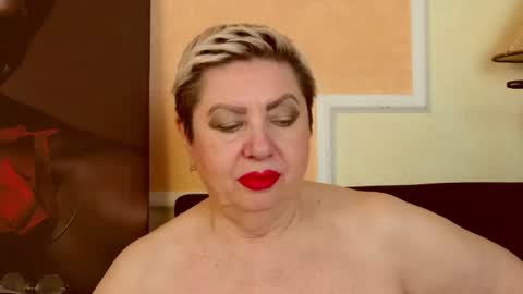 Snapshot of posh_lady chatting on July 2, 2026, 8:37 pm LADY POSH online show from July 2, 2026, 8:37 pm