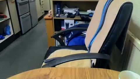 poshman65 online show from October 26, 2025, 10:47 pm