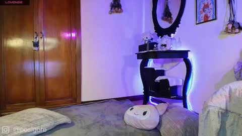 Anna Goth independient model online show from March 12, 2025, 12:42 am